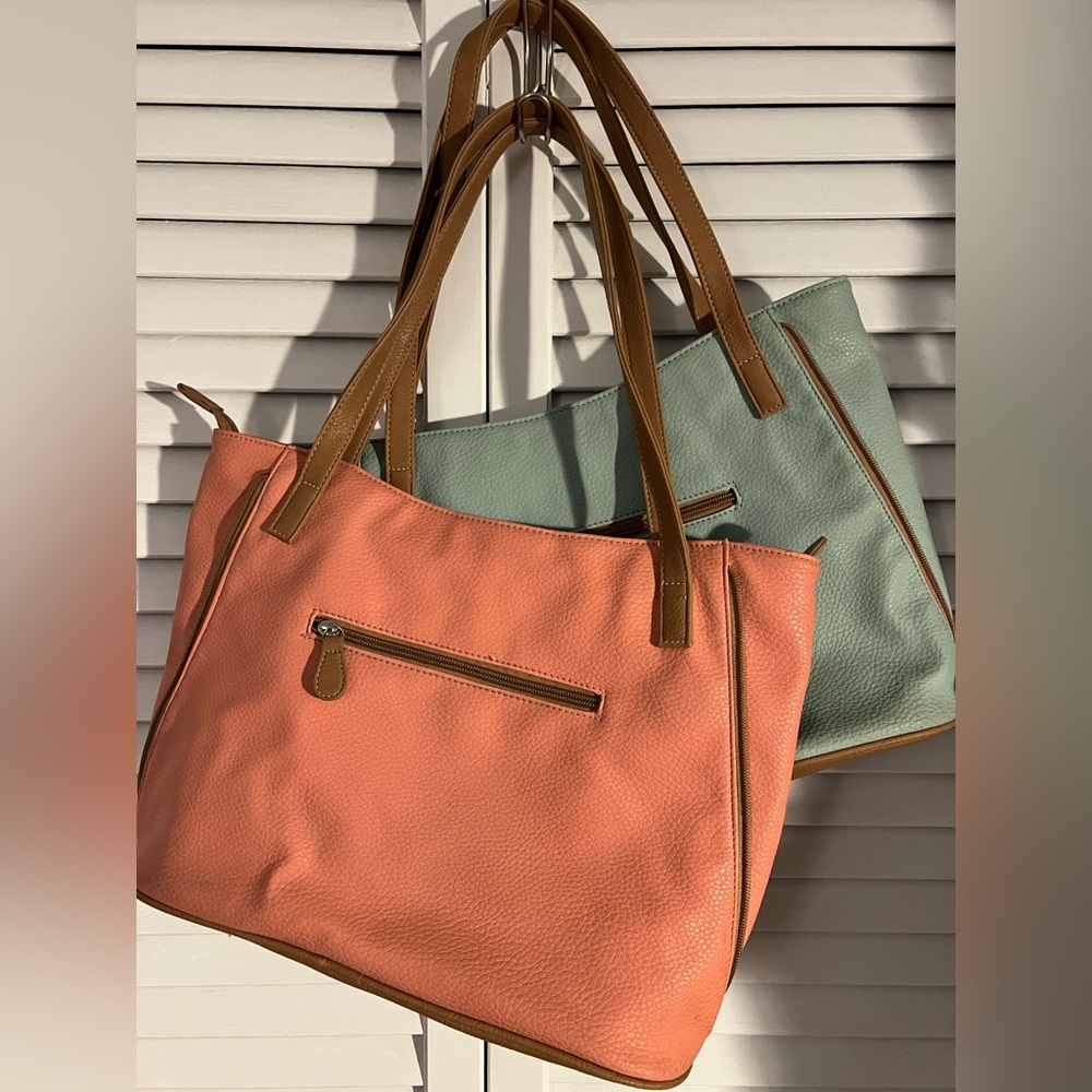 BOGO FREE Alfred Dunner Tote with purchase of Alfred Dunner Tote Twinning